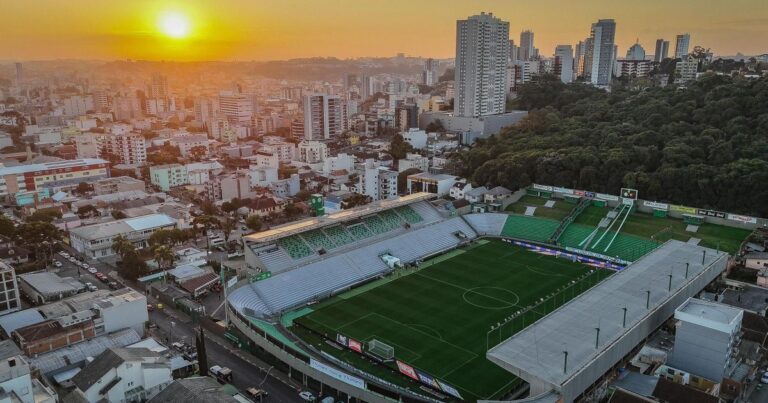 Juventude e Vila Nova se enfrentam na 17ª rodada