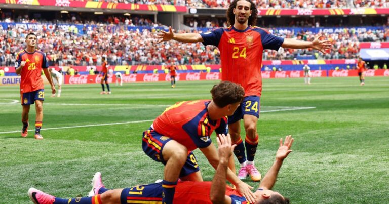 Espanha e Bélgica decidem vaga na semifinal da Copa