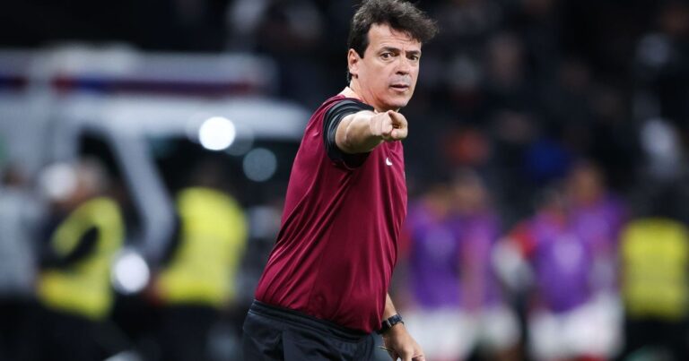 Corinthians tem dúvidas de escalação para amistoso