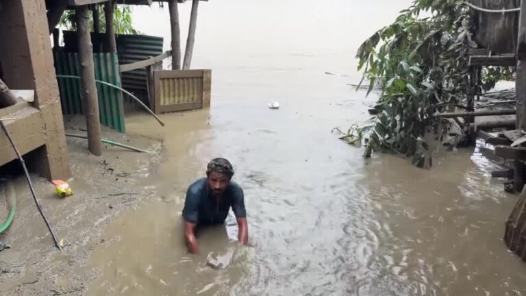 Chuvas torrenciais matam 51 em Bangladesh