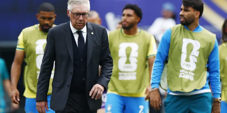Ancelotti lamenta eliminação e aponta falhas