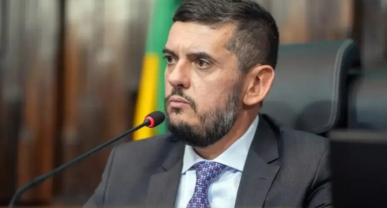 Moraes nega julgamento presencial de Bacellar