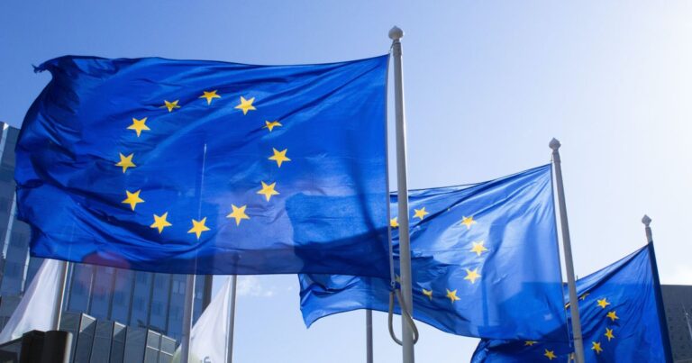 Inflação da zona do euro desacelera para 2,8%
