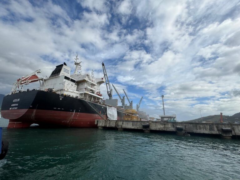 Porto de São Sebastião abre vagas de estágio