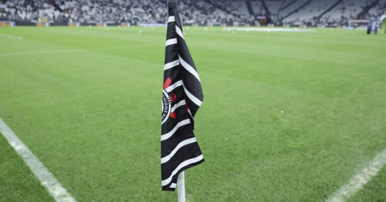 Corinthians recebe Remo em jogo crucial