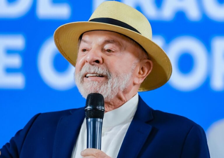 Lula exige mais investimentos em defesa