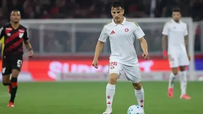 Bernabei lamenta derrota do Inter por 2 a 0