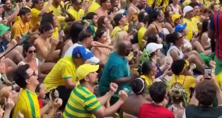 Torcida brasileira cria versão de ‘remada viking’