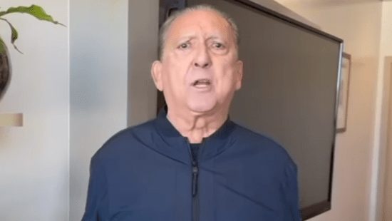 Galvão Bueno recusa proposta da CazéTV
