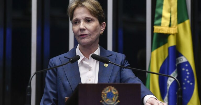 Flávio Bolsonaro enfrenta resistência do PP para vice