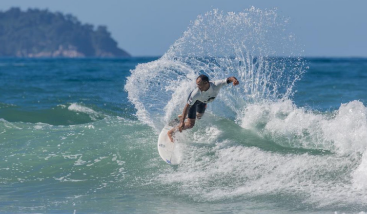 Ubatuba abre segunda fase do Surf Brasil PRO
