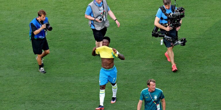 Vinícius Jr pede desculpas e mantém sonho do hexa