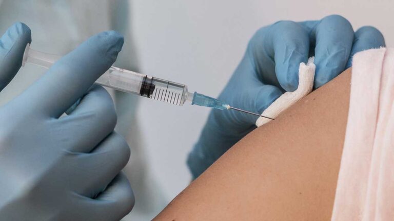 Ubatuba amplia vacinação contra HPV até dezembro