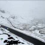 Neve fecha estradas e atrasa voos em La Paz