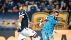 Santos rebate acusações de favorecimento contra Neymar
