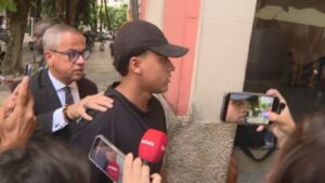 Simonin é indiciado por estupro em festa 2025
