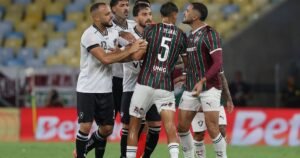 Botafogo e Fluminense se enfrentam no Clássico Vovô