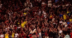 Flamengo canta ‘Quarta-feira é guerra’ após vitória