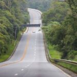 Rodovia Mogi-Bertioga registra tráfego moderado