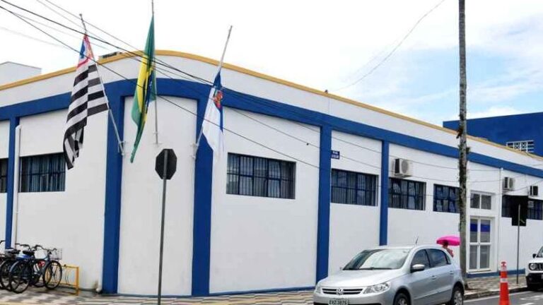 Caraguatatuba integra secretarias para cortar despesas