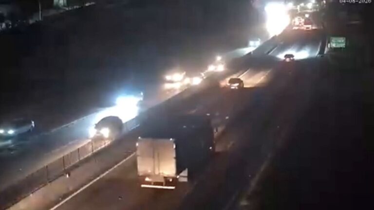 Acidente no km 526 da Fernão Dias gera reflexos
