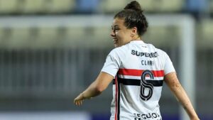 São Paulo vence Santos no Paulistão