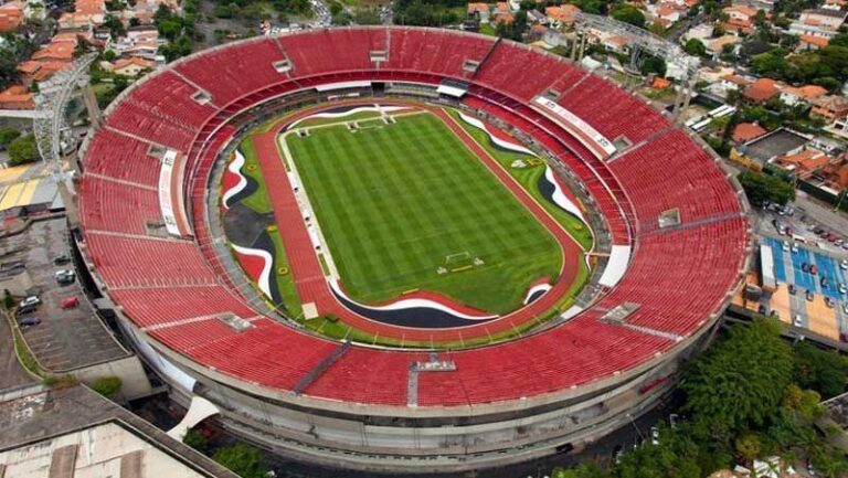 São Paulo recebe Coritiba no Morumbi