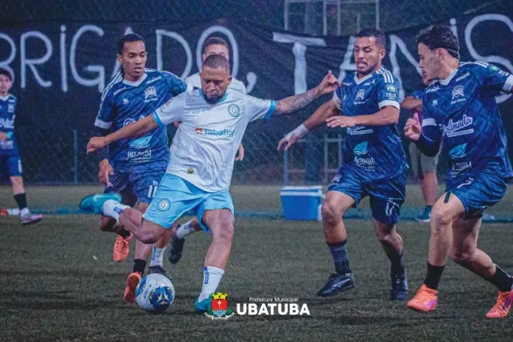 Tubarões assume liderança do Fut 7 em Ubatuba