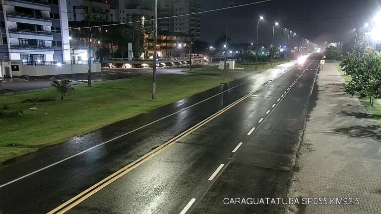 Tráfego normal, visibilidade reduzida na SP-055