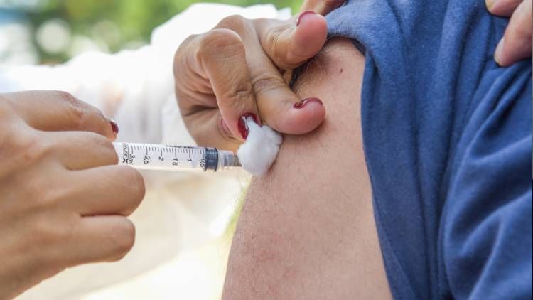 Ubatuba atinge 87% na primeira dose da tríplice viral