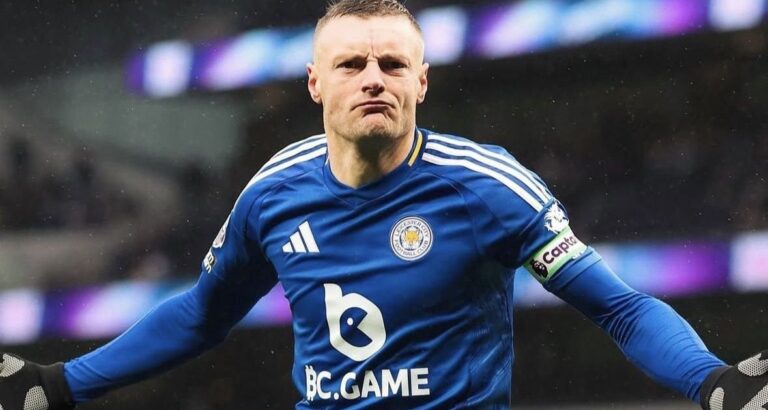 São Paulo abre negociações para contratar atacante Jamie Vardy