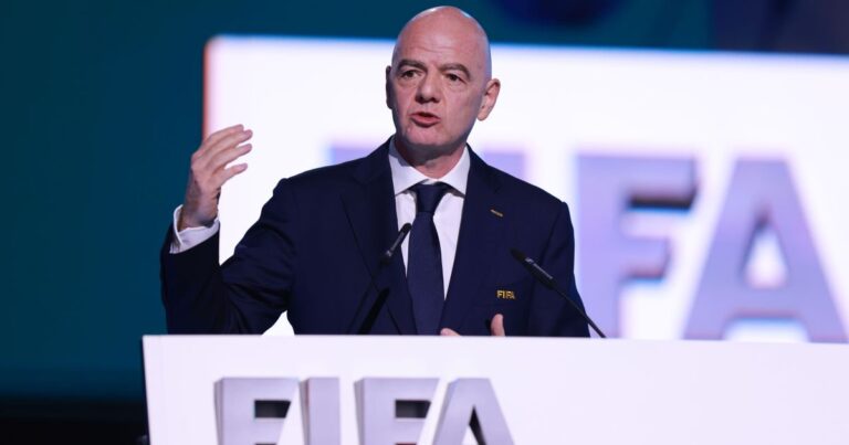 Fifa enfrenta pressão sobre permanência de Gianni Infantino