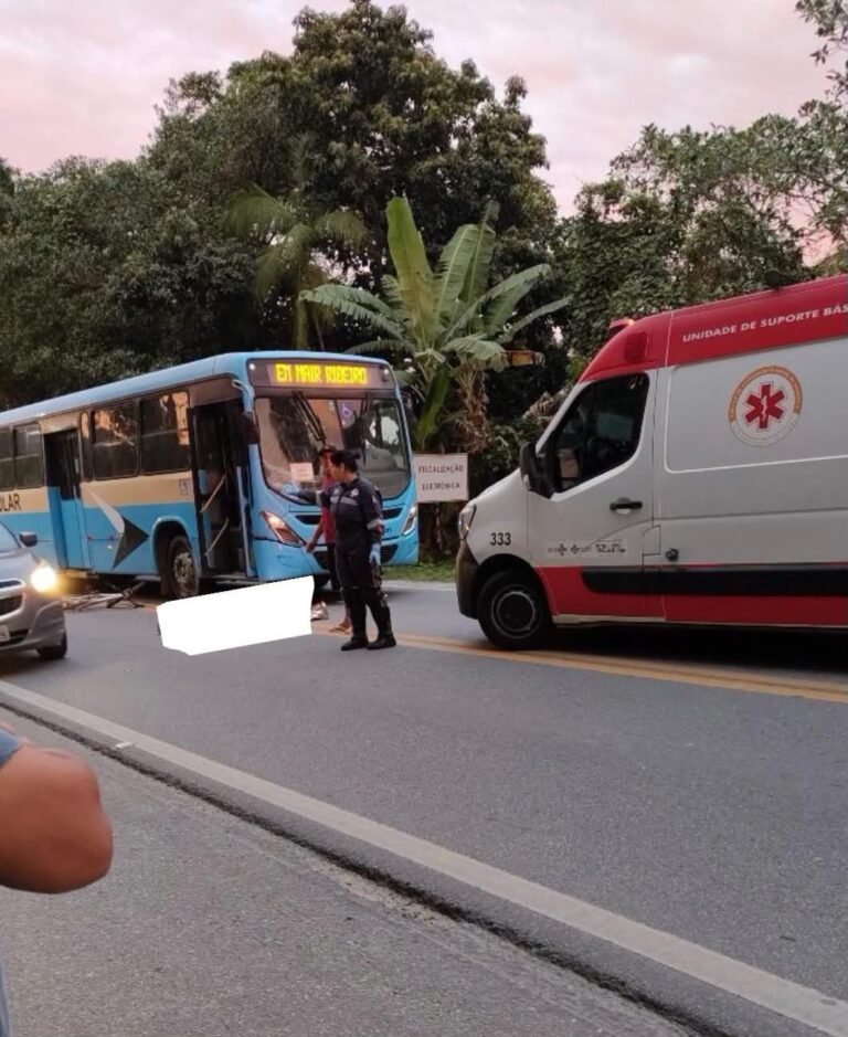 Acidente com ônibus escolar mata ciclista em Juqueí