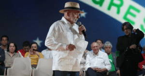 Lula afirma que bater na mulher dispensa voto