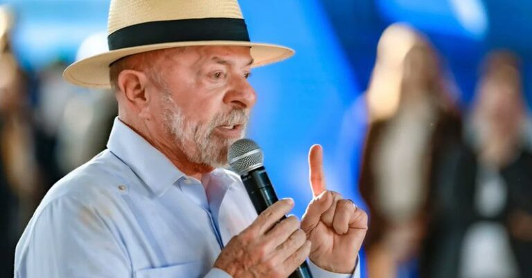 Lula e Alckmin oficializam chapa em São Paulo