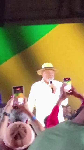 Lula enfatiza combate à violência contra mulheres