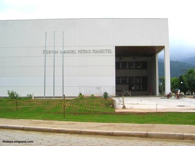 Justiça manda demolir imóveis em APP de Ilhabela após