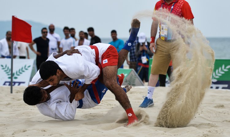 Caraguatatuba sedia Mundial de Beach Sambo com 142 atletas