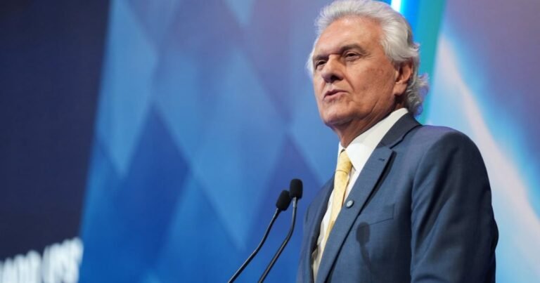 Caiado inicia propaganda eleitoral com críticas ao PT