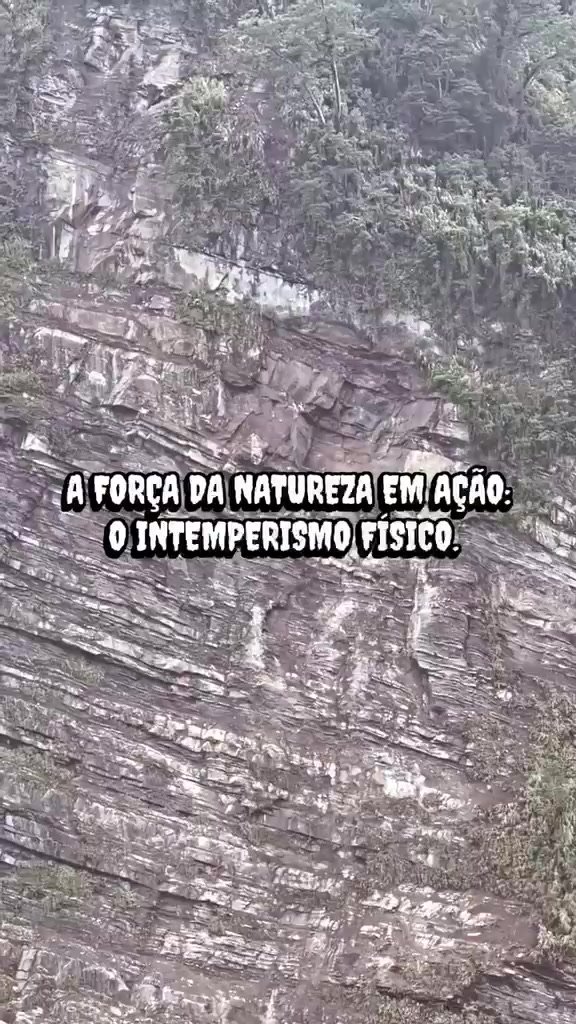Vídeo revela desmoronamento de encosta por intemperismo físico