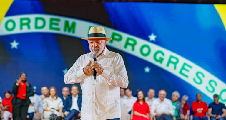 Pesquisa mostra aprovação e desaprovação de Lula empatadas