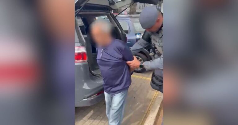 Idoso de 69 anos preso por tráfico de armas