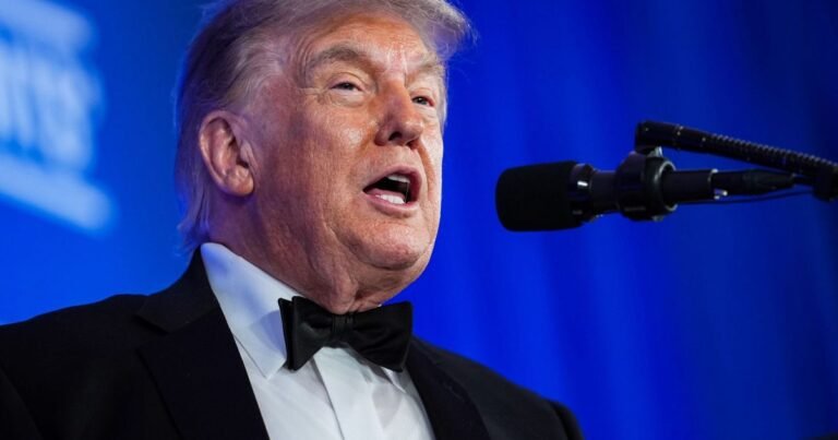 Trump celebra criação de 162 mil empregos