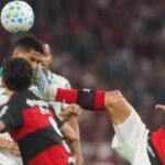 Flamengo pode assumir liderança se vencer e Palmeiras tropeçar