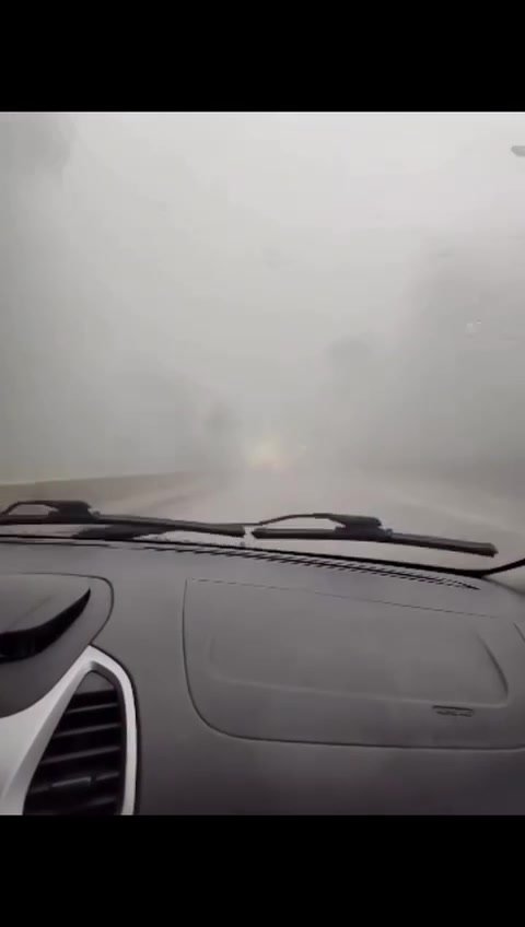 Subida da serra com muita chuva e neblina