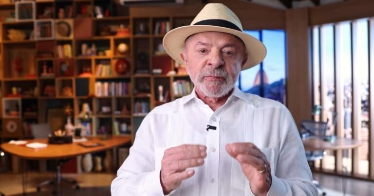 Lula afirma que Brasil não será colônia