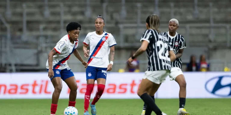 Corinthians vence 1 a 0 e abre vantagem