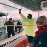Operação retira mais de 80 poitas irregulares em Ilhabela