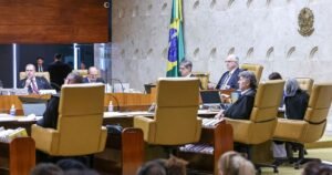 Especialista aponta crise ao STF politizado
