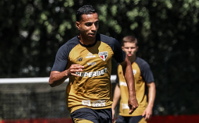 Victor Sá pode jogar contra Atlético-MG